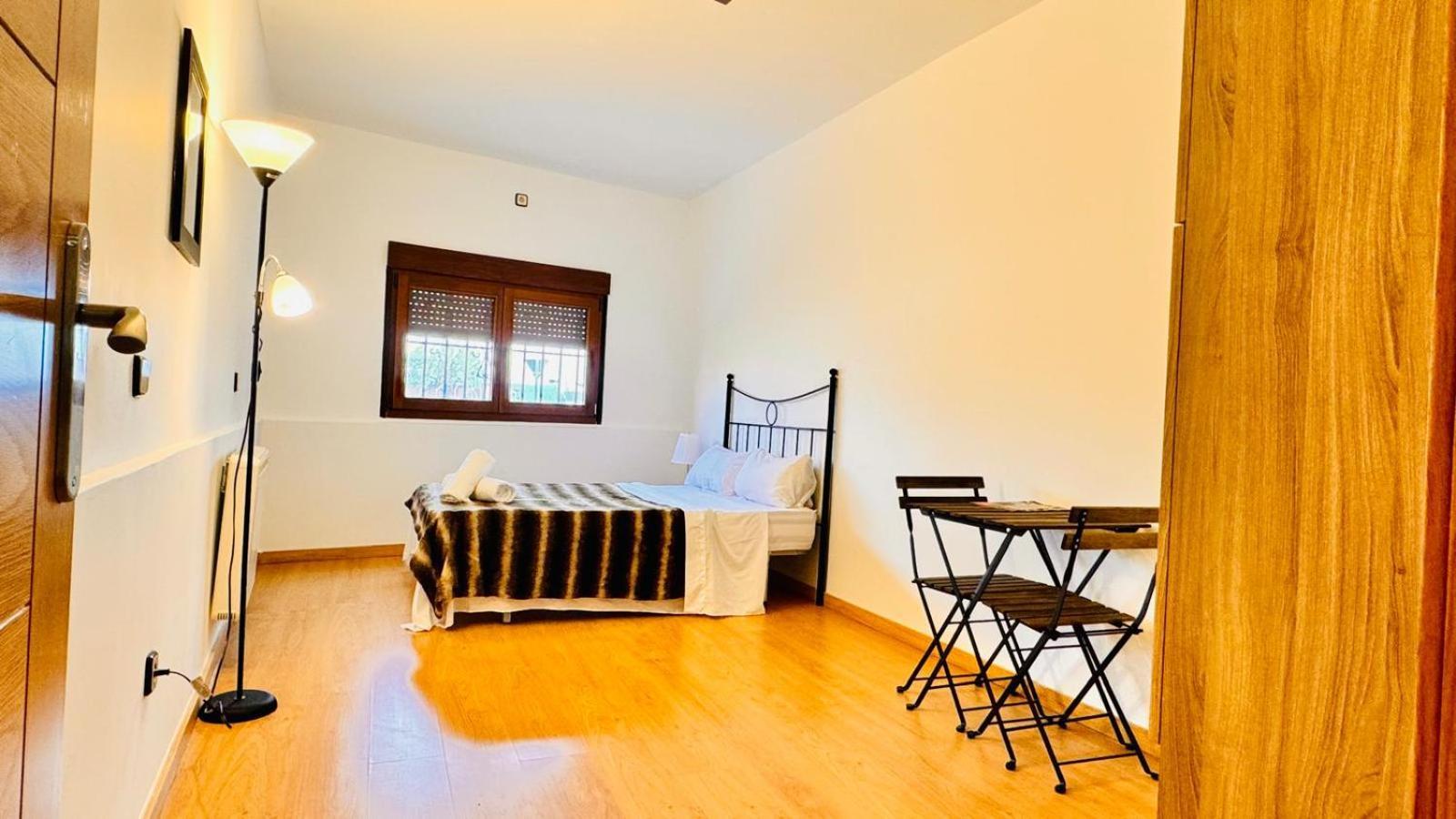 Apartamento Completo Para 8 Personas A 5 Minutos Del Aeropuerto E Ifema Appartement Madrid